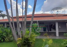 Foto 1 de Casa com 3 Quartos à venda, 290m² em Centro, Cravinhos