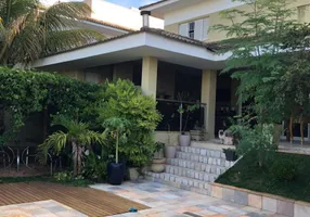 Foto 1 de Casa de Condomínio com 3 Quartos à venda, 275m² em Jardim das Palmeiras, Uberlândia