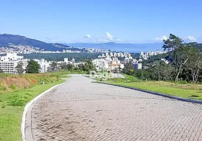 Foto 1 de Lote/Terreno à venda, 450m² em Itacorubi, Florianópolis