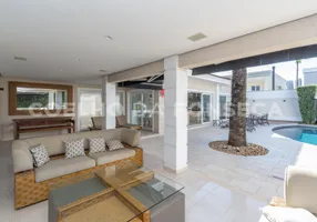Foto 1 de Casa de Condomínio com 5 Quartos à venda, 760m² em Alphaville Residencial 2, Barueri