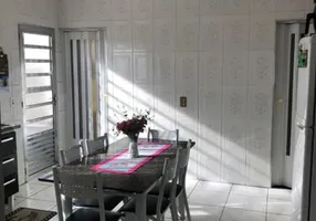 Foto 1 de Casa com 2 Quartos à venda, 100m² em Jardim São Luís, Suzano