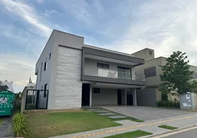 Foto 1 de Casa de Condomínio com 4 Quartos à venda, 382m² em Alphaville Araguaia, Goiânia