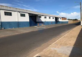 Foto 1 de Galpão/Depósito/Armazém para alugar, 2400m² em Porto, Cuiabá