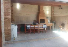 Foto 1 de Sobrado com 3 Quartos à venda, 150m² em Jardim Varan, Suzano