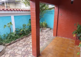 Foto 1 de Casa com 2 Quartos à venda, 100m² em Santa Eugênia, Nova Iguaçu