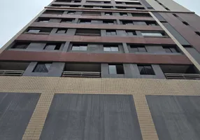 Foto 1 de Apartamento com 2 Quartos para alugar, 61m² em Meireles, Fortaleza