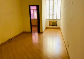 Foto 1 de Apartamento com 2 Quartos à venda, 65m² em Laranjeiras, Rio de Janeiro