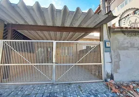 Foto 1 de Casa com 2 Quartos à venda, 75m² em Vila Tupi, Praia Grande