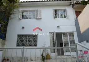 Foto 1 de Casa com 3 Quartos à venda, 240m² em Azenha, Porto Alegre