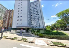 Foto 1 de Apartamento com 1 Quarto para alugar, 44m² em Água Verde, Curitiba
