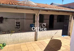 Foto 1 de Casa com 3 Quartos à venda, 250m² em Bairro São Carlos 1A. Etapa, Anápolis