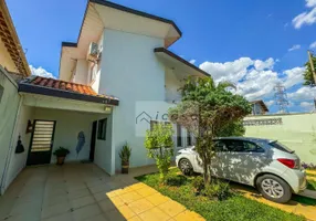 Foto 1 de Sobrado com 5 Quartos à venda, 200m² em Vila Betânia, São José dos Campos