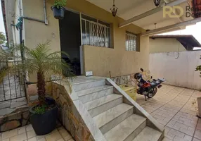 Foto 1 de Casa com 3 Quartos à venda, 256m² em Pompéia, Belo Horizonte