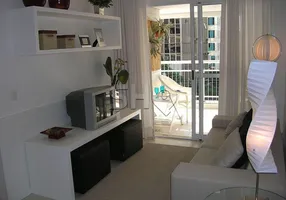 Foto 1 de Apartamento com 2 Quartos à venda, 67m² em Itaim Bibi, São Paulo