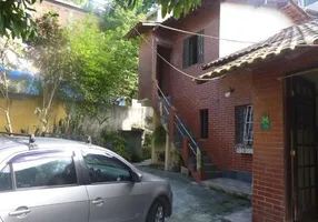 Foto 1 de Casa com 3 Quartos à venda, 372m² em Santa Rosa, Niterói