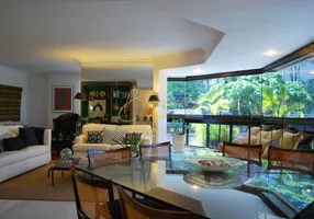 Foto 1 de Apartamento com 3 Quartos à venda, 210m² em Vila Suzana, São Paulo