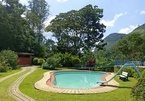 Foto 1 de Fazenda/Sítio com 3 Quartos à venda, 206m² em Fazenda Inglesa, Petrópolis