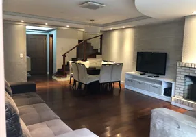 Foto 1 de Casa de Condomínio com 3 Quartos à venda, 246m² em Vila Assunção, Porto Alegre