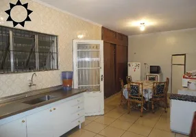Foto 1 de Casa com 4 Quartos à venda, 260m² em Vila Lageado, São Paulo
