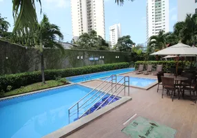 Foto 1 de Apartamento com 3 Quartos para alugar, 96m² em Rosarinho, Recife