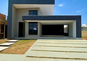 Foto 1 de Casa com 3 Quartos à venda, 200m² em Jardins Versailles, Valparaíso de Goiás