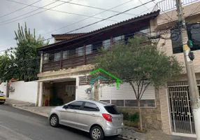 Foto 1 de Casa com 3 Quartos à venda, 325m² em Vila Martins, Carapicuíba