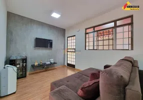 Foto 1 de Casa com 2 Quartos à venda, 120m² em Anchieta, Divinópolis