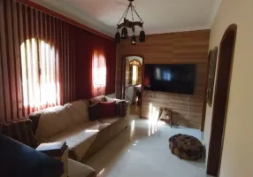 Foto 1 de Casa com 2 Quartos à venda, 300m² em Vila Tatetuba, São José dos Campos