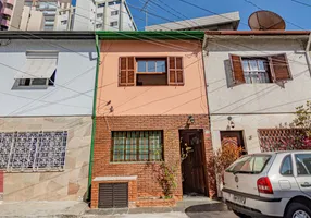 Foto 1 de Casa com 2 Quartos para alugar, 120m² em Vila Mariana, São Paulo