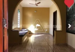 Foto 1 de Casa com 2 Quartos à venda, 219m² em VILA VIRGINIA, Ribeirão Preto