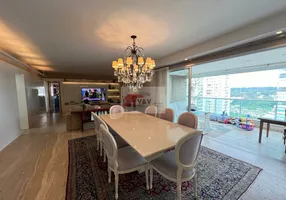 Foto 1 de Apartamento com 3 Quartos à venda, 194m² em Campo Belo, São Paulo