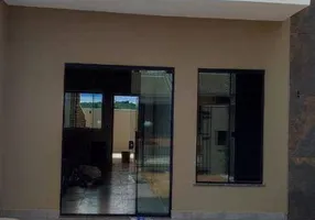 Foto 1 de Casa com 2 Quartos à venda, 70m² em Jardim Universal, Sarandi