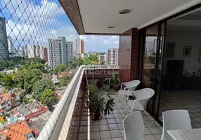 Foto 1 de Apartamento com 4 Quartos à venda, 180m² em Casa Forte, Recife