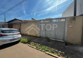 Foto 1 de Casa com 2 Quartos à venda, 67m² em Jardim Sao Carlos, São Carlos