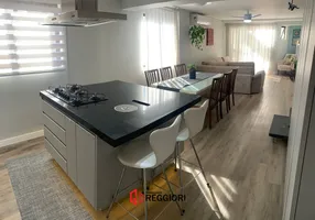 Foto 1 de Apartamento com 4 Quartos à venda, 142m² em Centro, Balneário Camboriú