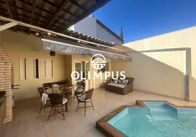 Foto 1 de Casa com 3 Quartos à venda, 200m² em Residencial Gramado, Uberlândia