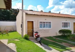 Foto 1 de Casa de Condomínio com 2 Quartos à venda, 55m² em Jardim Maria Elvira, Sorocaba