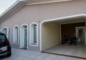 Foto 1 de Casa com 5 Quartos à venda, 324m² em Vila Marieta, Campinas