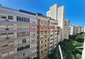 Foto 1 de Apartamento com 1 Quarto à venda, 50m² em Copacabana, Rio de Janeiro