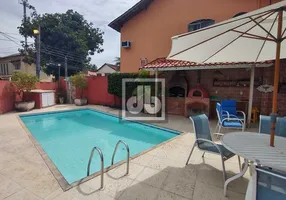 Foto 1 de Casa de Condomínio com 3 Quartos à venda, 394m² em Gardênia Azul, Rio de Janeiro