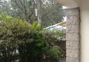 Foto 1 de Casa com 4 Quartos à venda, 350m² em Marapé, Santos