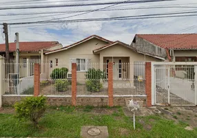 Foto 1 de Casa com 4 Quartos à venda, 100m² em Santa Fé, Porto Alegre