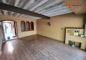 Foto 1 de Casa com 2 Quartos à venda, 128m² em Jardim Bom Pastor, Santo André