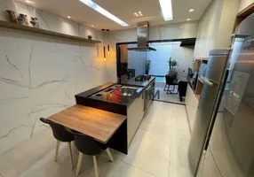 Foto 1 de Casa com 4 Quartos à venda, 157m² em Piratininga, Niterói