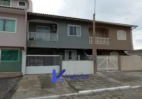 Foto 1 de Sobrado com 3 Quartos à venda, 96m² em Balneario Shangrila, Pontal do Paraná