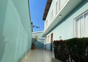 Foto 1 de Casa com 3 Quartos à venda, 140m² em Jardim Clementino, Taboão da Serra