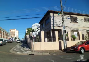 Foto 1 de Sobrado com 6 Quartos para alugar, 400m² em Centro, Ponta Grossa