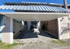 Foto 1 de Casa com 2 Quartos para alugar, 75m² em Passo Manso, Blumenau