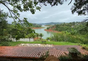 Foto 1 de Fazenda/Sítio com 3 Quartos à venda, 250m² em Chácaras Condomínio Recanto Pássaros II, Jacareí