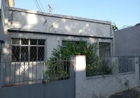 Foto 1 de Casa com 2 Quartos à venda, 180m² em Penha, Rio de Janeiro